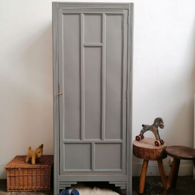 Armoires et Secrétaires vintage