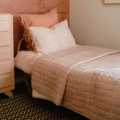 Lits juniors et adultes vintage